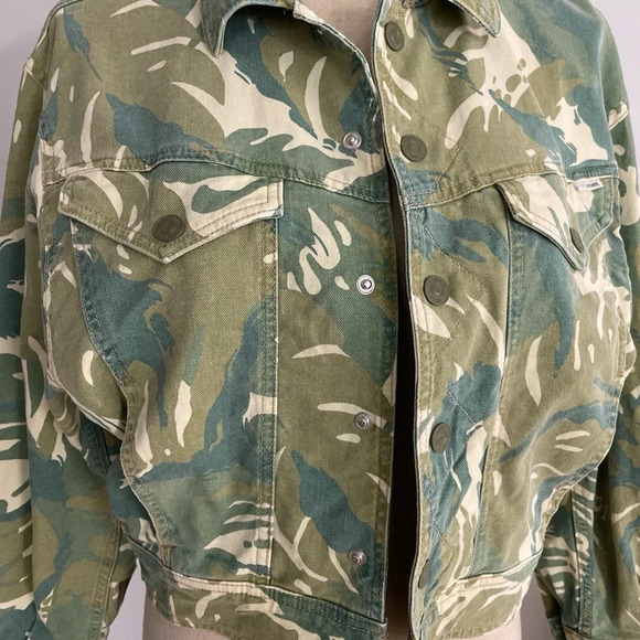 Mother Denim Women’s The Fly Away Jacket Tropical Camo Green Size XS Spring - Picture 8 of 16